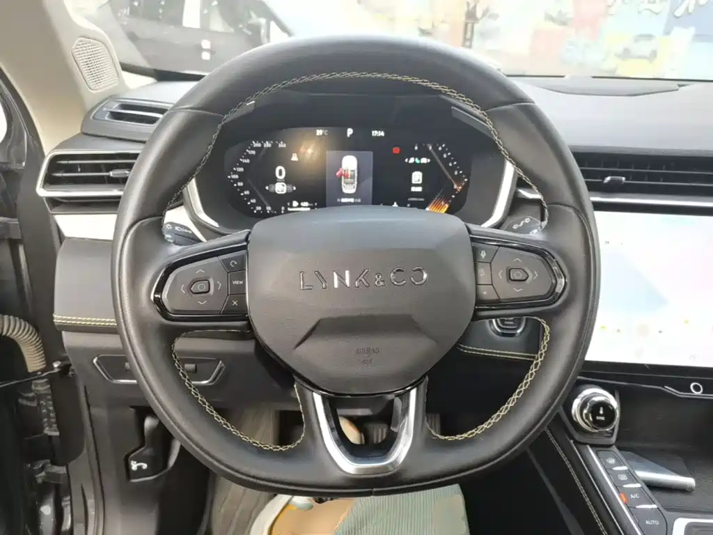 Lynk & Co 01 2024 2023 2.0TD 2WD Asian Games Edition