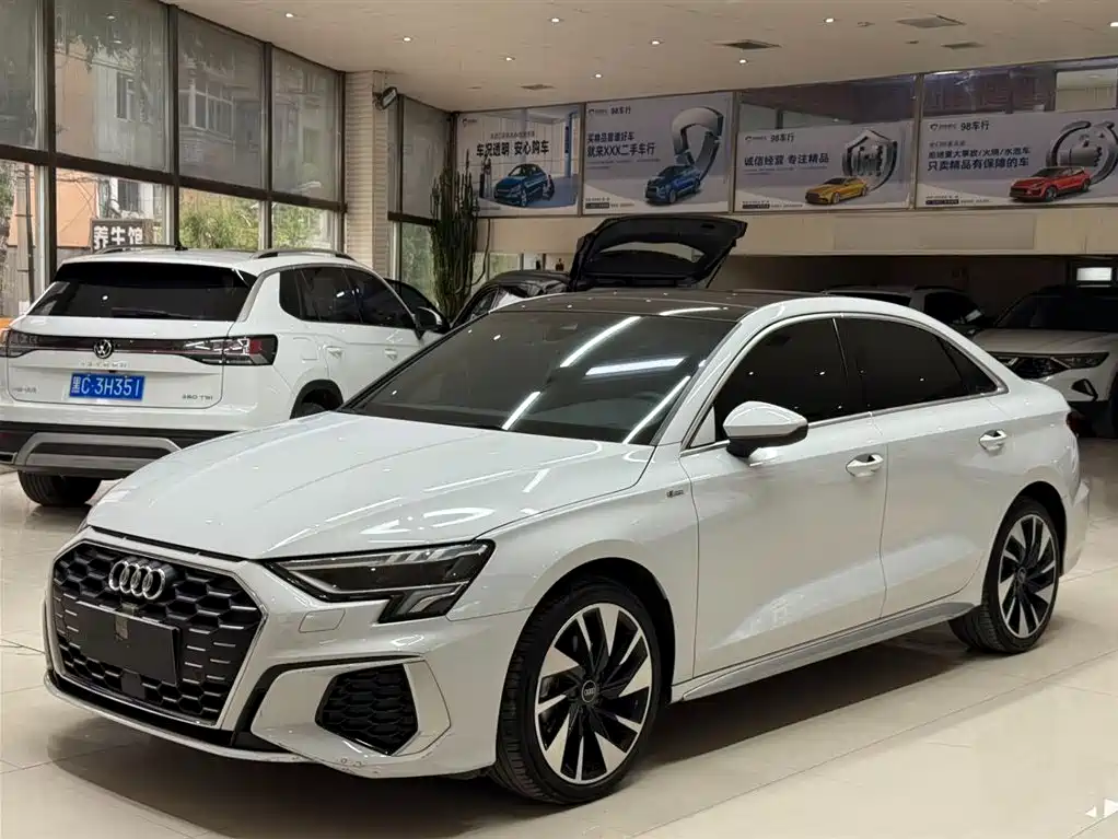 Audi A3 2023 Facelift A3L Limousine 35 TFSI Fashion Sport