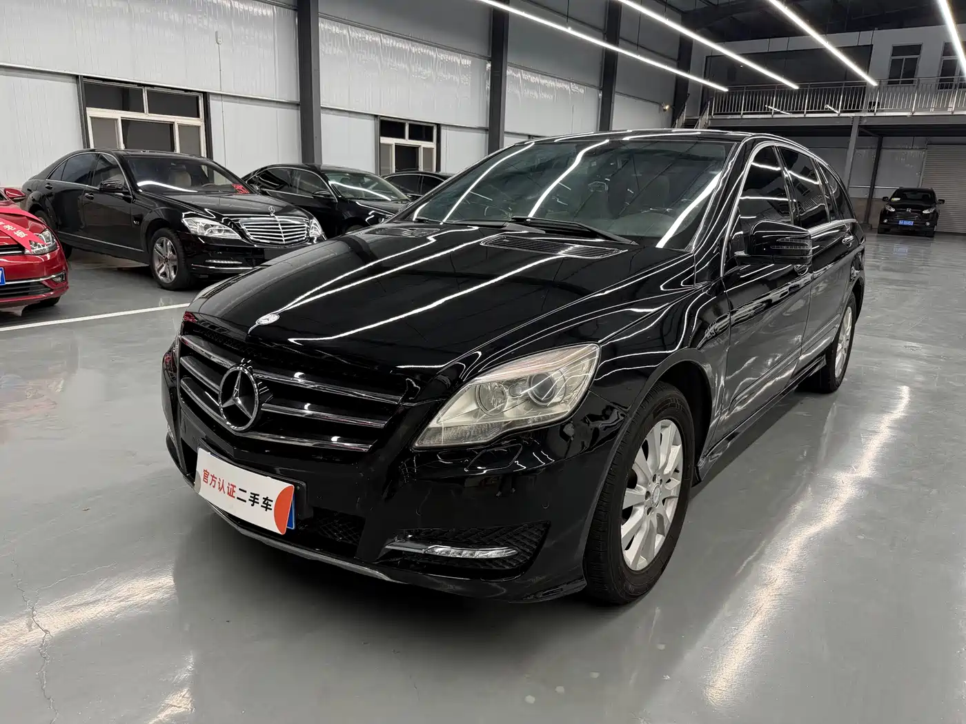 Mercedes-Benz R-Class 2012 2011 R 300 L Luxury