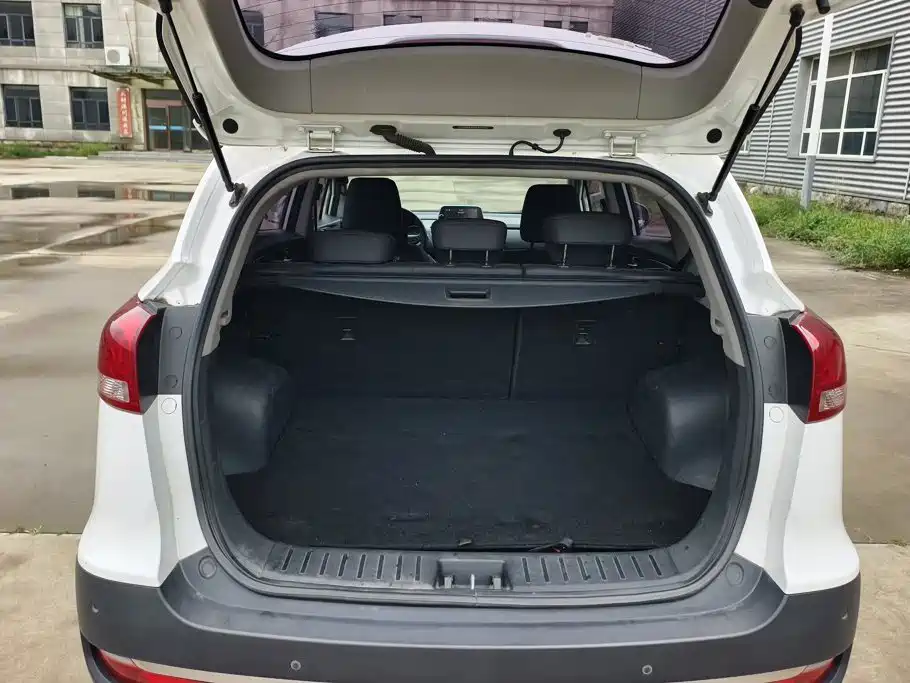 JAC Motors Refine S3 2017 2017 1.6L CVT Luxury Smart