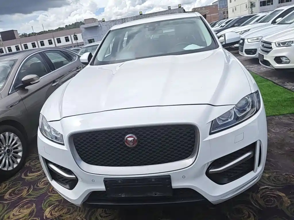 Jaguar F-PACE 2017 2016 2.0T FWD R-Sport Edition