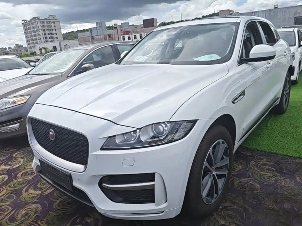 Jaguar F-PACE 2017 2016 2.0T FWD R-Sport Edition