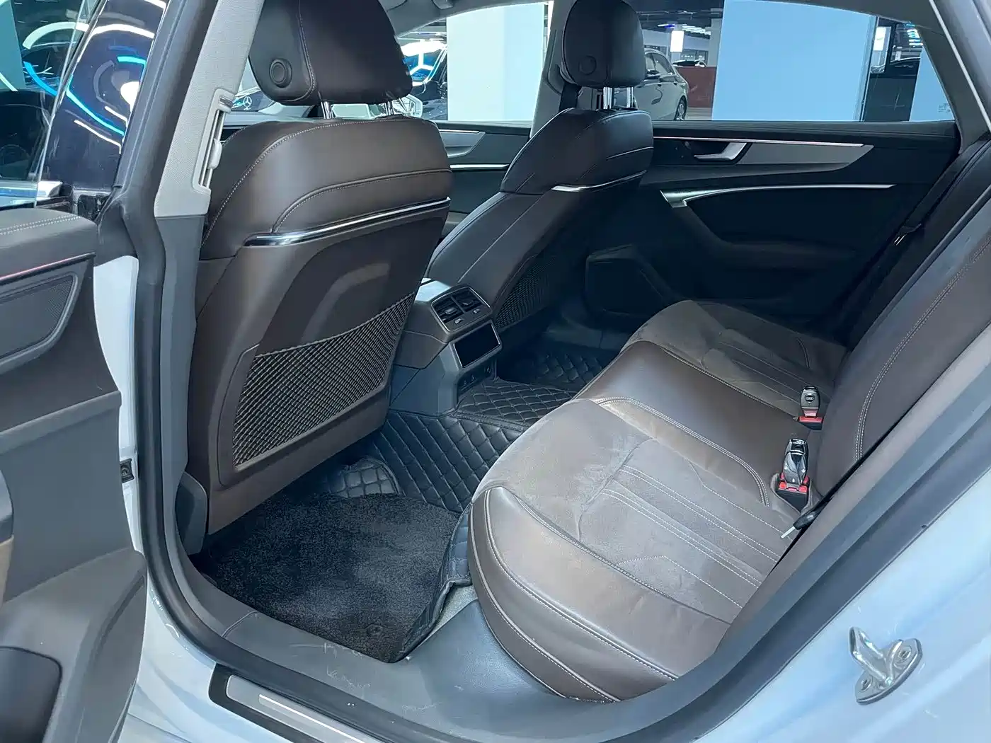 Audi A7 2020 40 TFSI Luxury фото 9