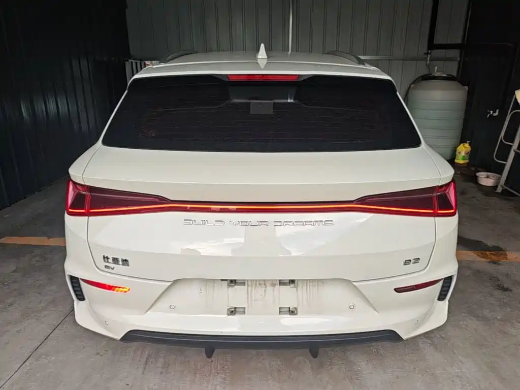 Фото 6 - BYD e2