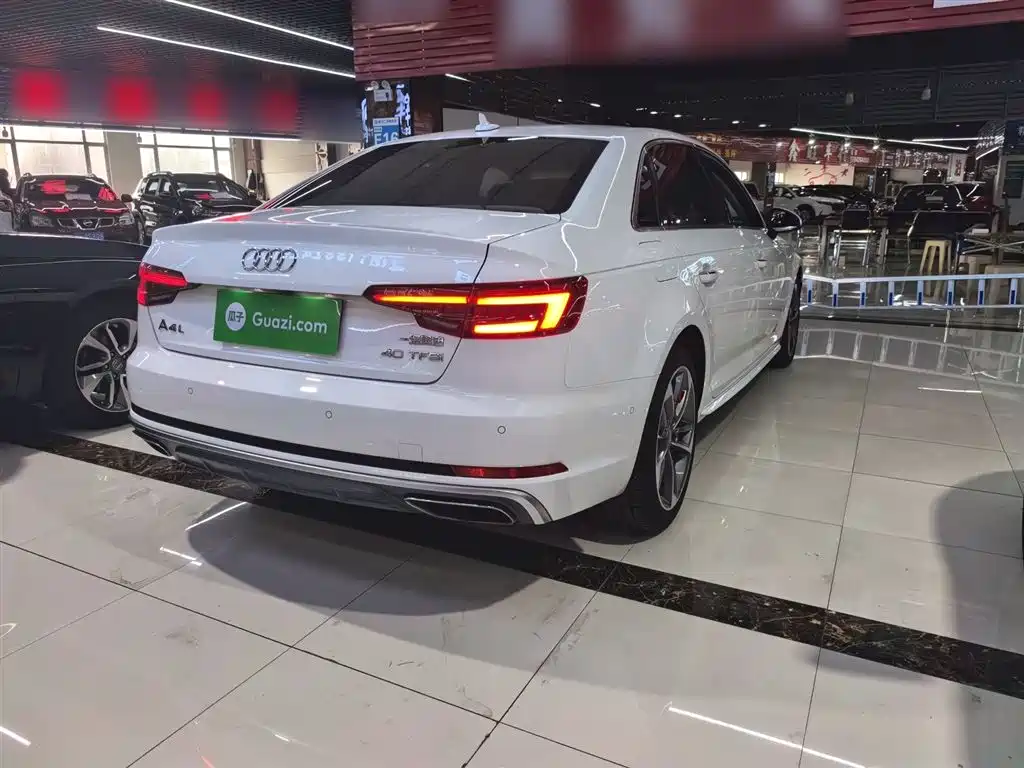Audi A4L 2018 30th Anniversary 40 TFSI Fashion фото 8