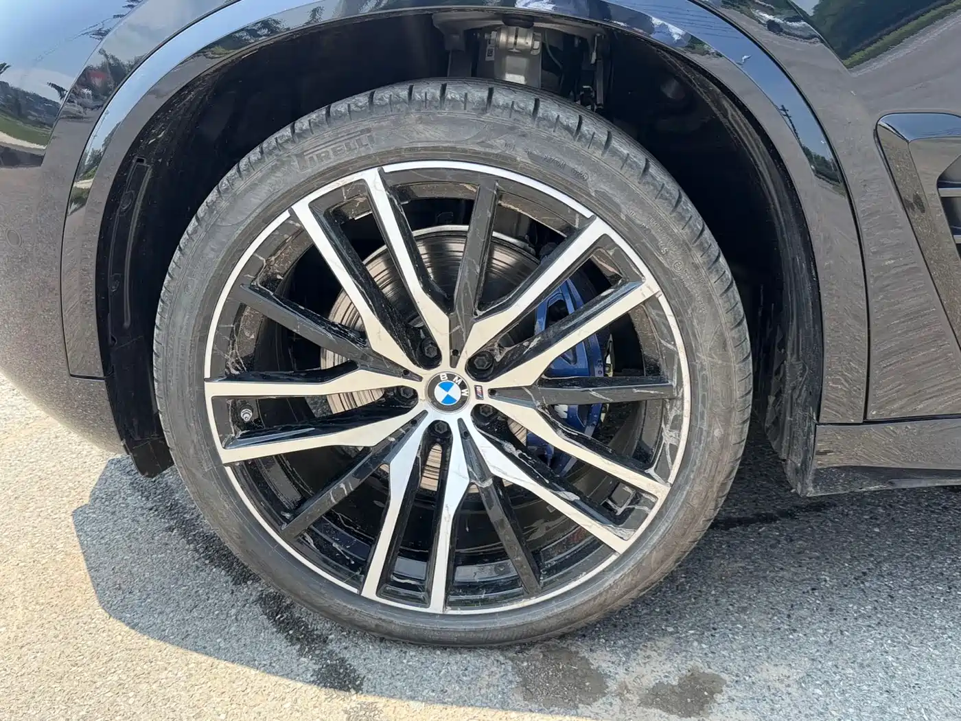 BMW X5 2025 Model xDrive 40Li M Sport Blackout Package фото 8