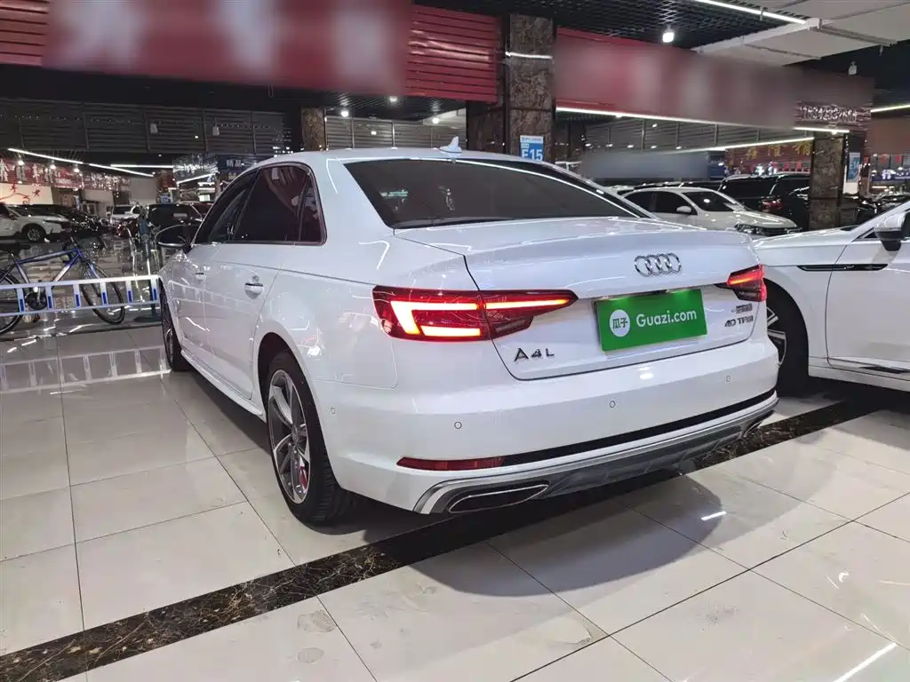 Audi A4L 2018 30th Anniversary 40 TFSI Fashion фото 10