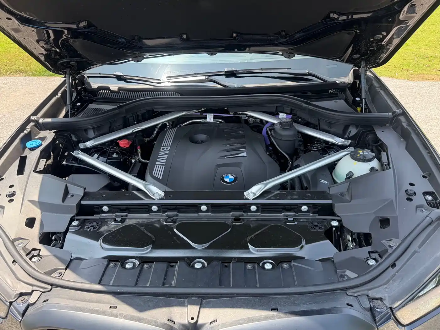 BMW X5 2025 Model xDrive 40Li M Sport Blackout Package фото 6