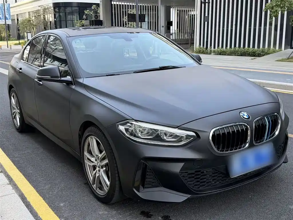 BMW 1 Series 2019 120i Leading M Sport Package фото 22