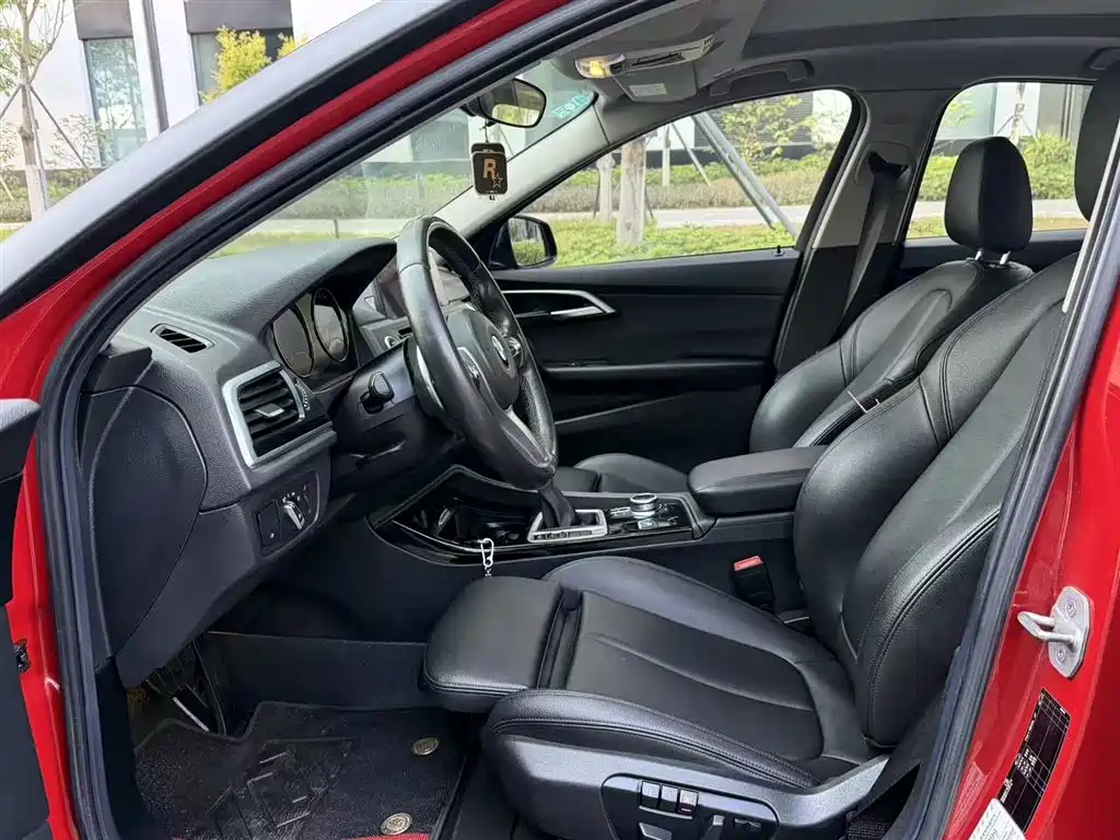 BMW 1 Series 2019 120i Leading M Sport Package фото 11