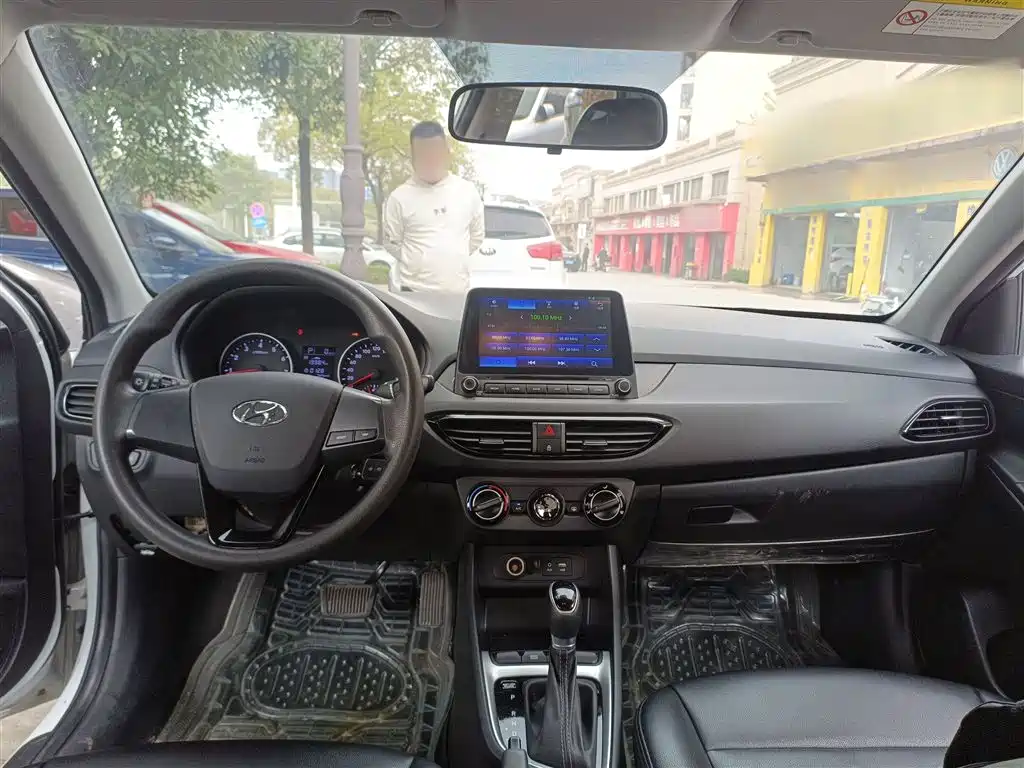 Hyundai Elantra 2018 1.6L Auto Joy GL (China V) фото 7