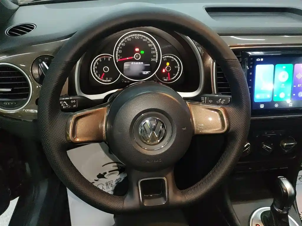 Volkswagen Beetle 2015 180TSI фото 7