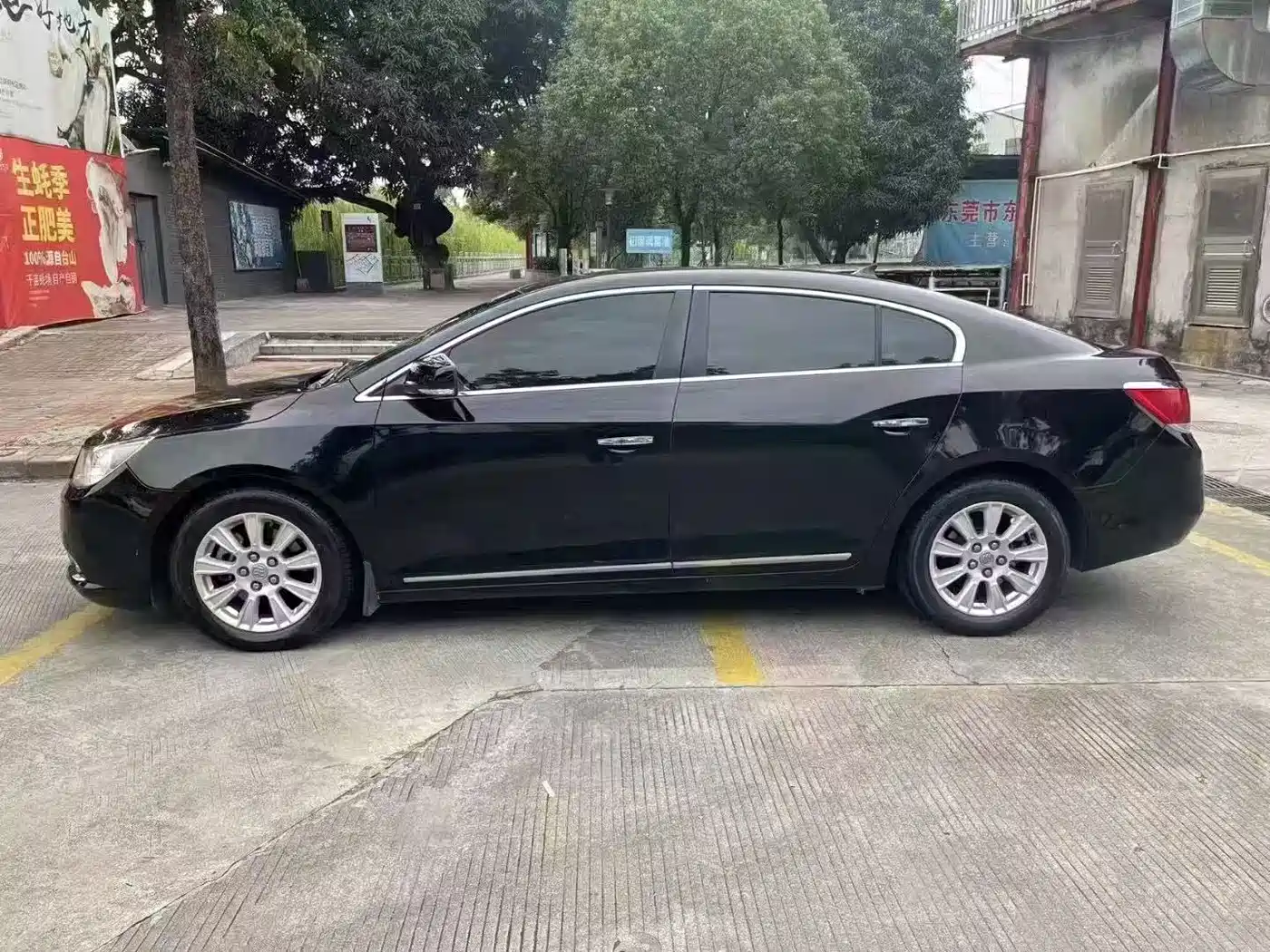 Buick LaCrosse 2011 2.4L SIDI Luxury Edition фото 2