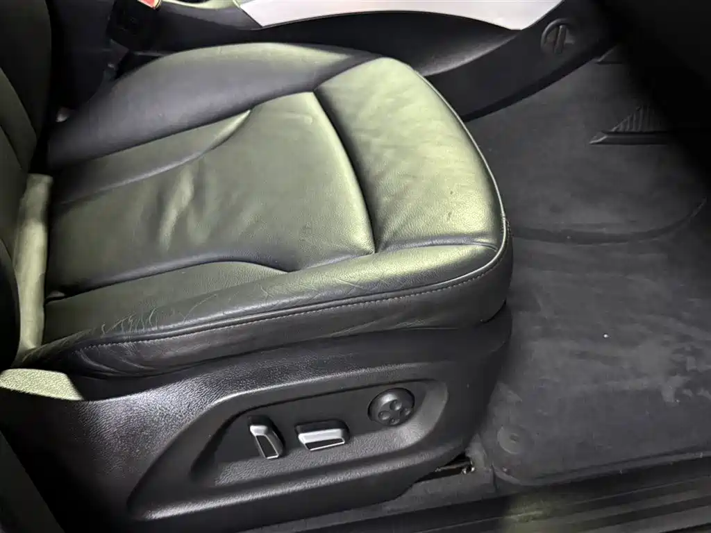 Audi Q5 2015 40 TFSI Technology фото 7