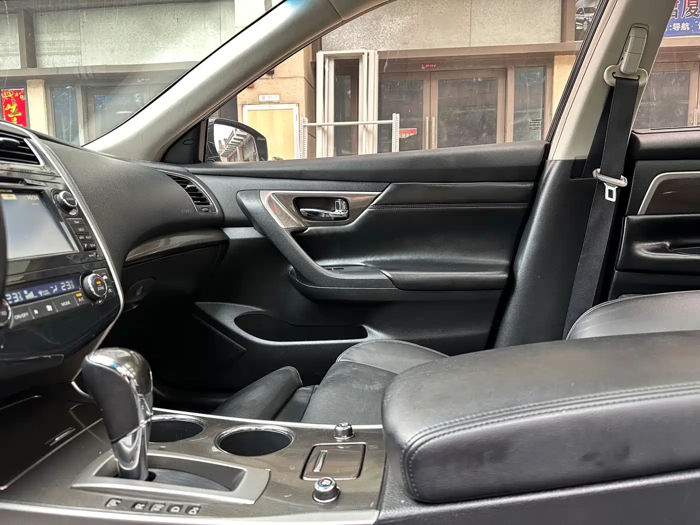 Nissan Teana 2014 Duke 2.5L XV-VIP Premium фото 23