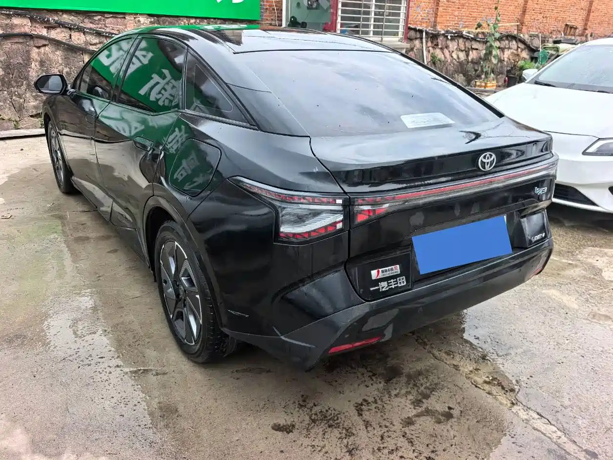 Toyota bZ3 2023 517km Elite PRO фото 6