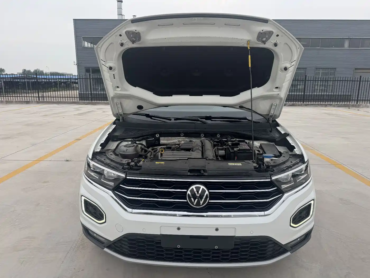 VOLKSWAGEN T-ROC EXPLORING SONGS