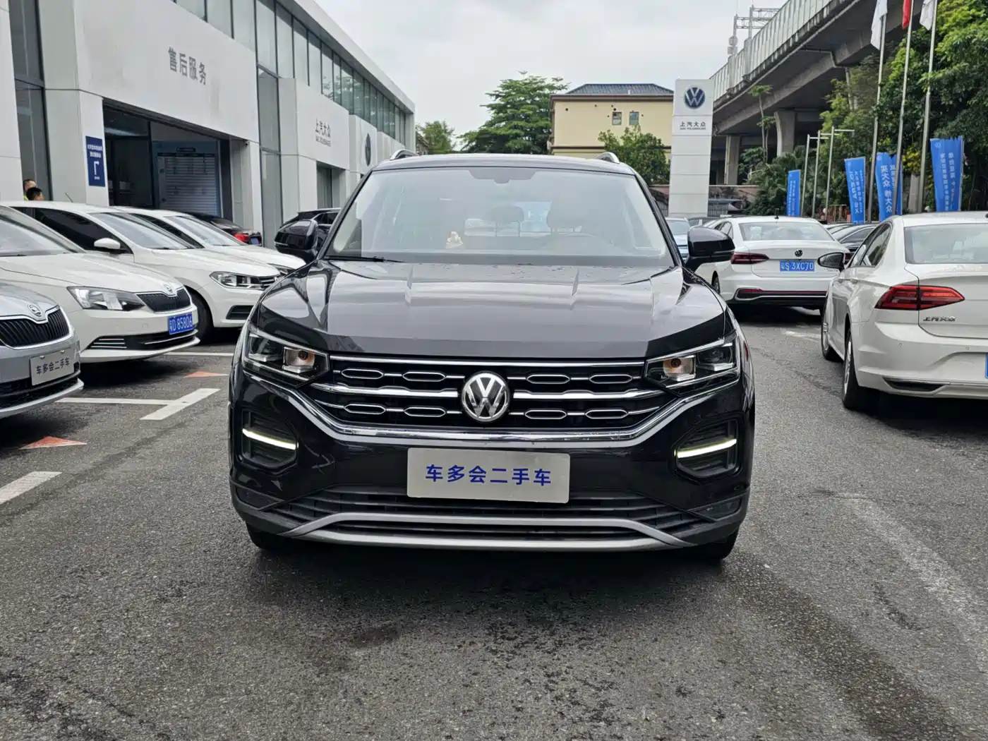 Volkswagen Tayron 2020 330TSI 2WD Luxury Smart Edition фото 2