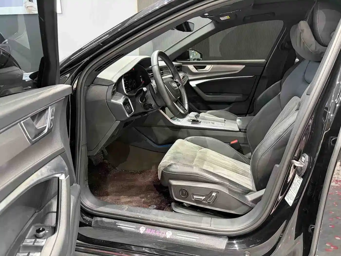 Audi A6L 2023 40 TFSI Luxury Dynamic фото 4