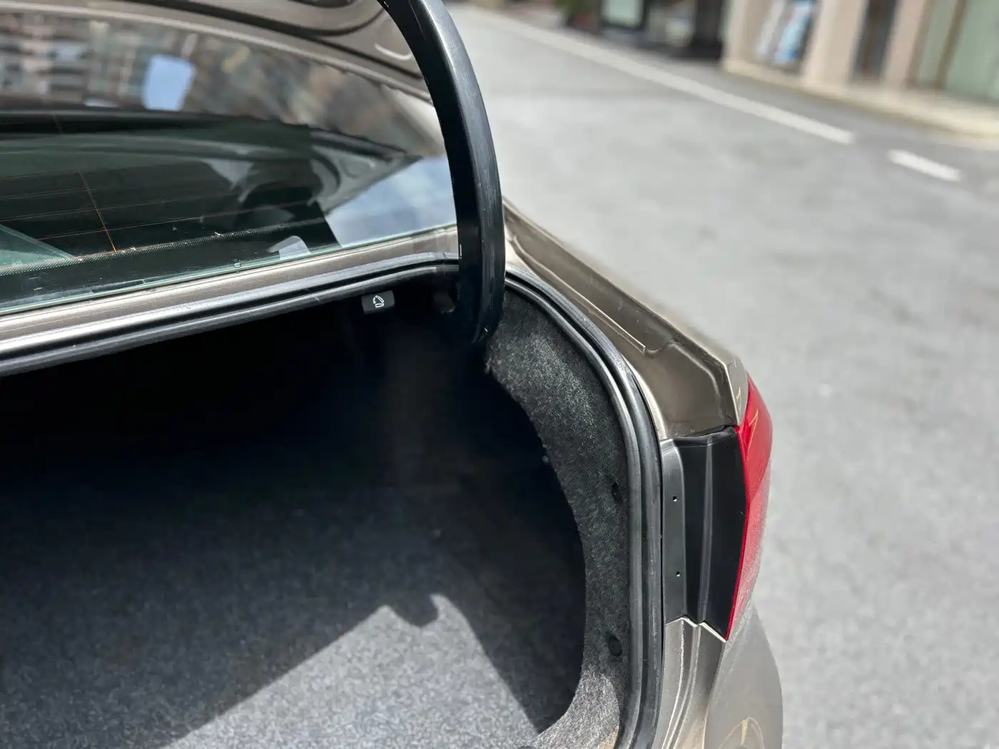 Volkswagen Passat 2014 1.8TSI DSG Luxury Edition фото 37