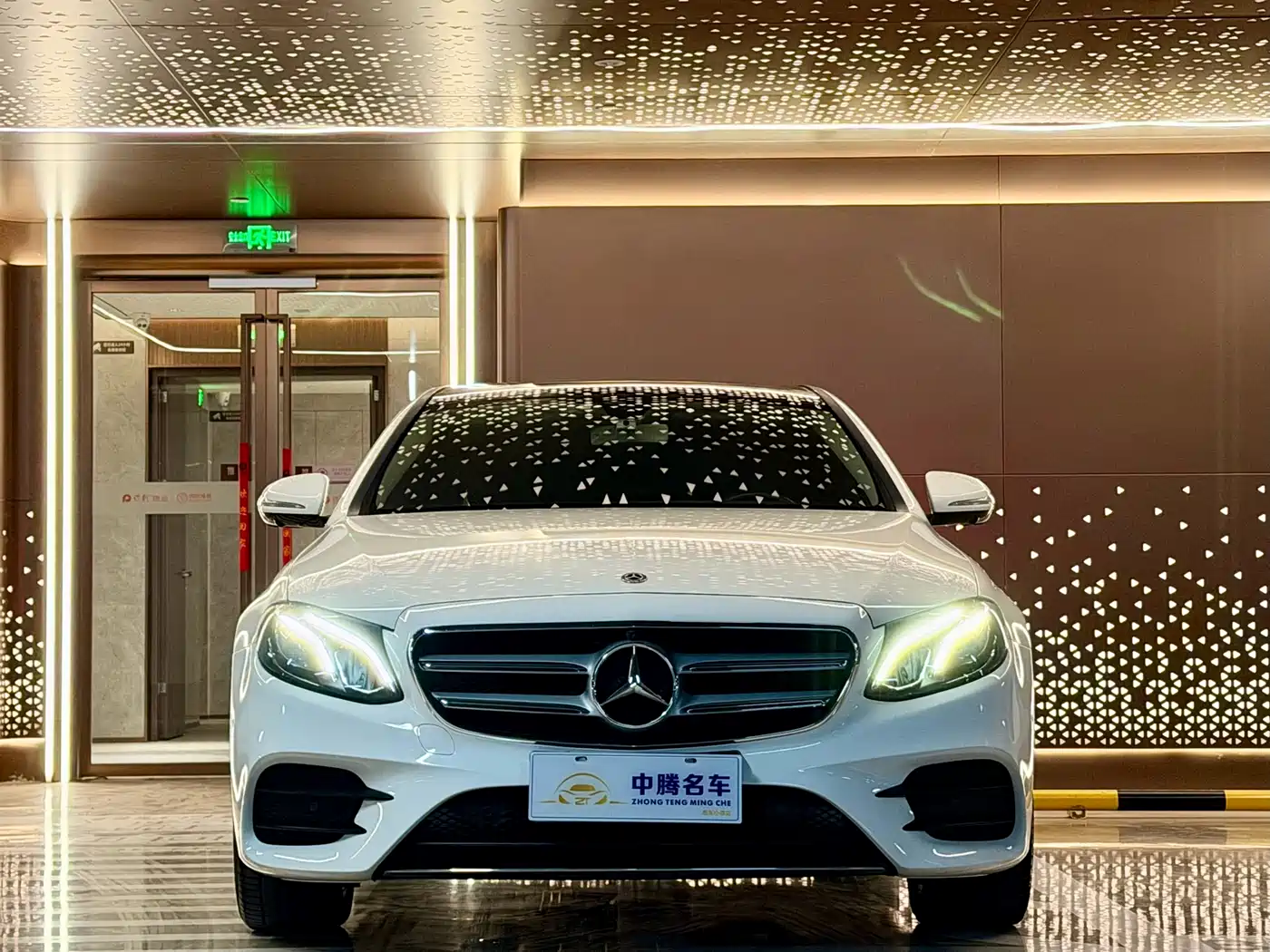 Mercedes-Benz E-Class 2019 E 300 L Sport Luxury фото 2