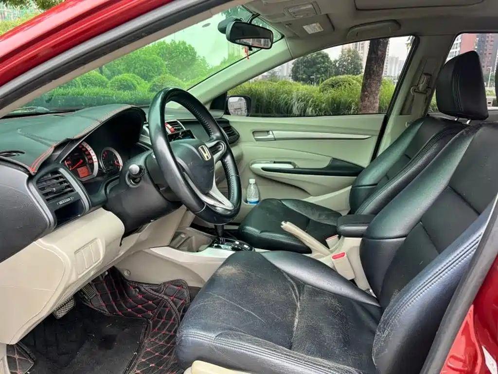 Фото 4 - Honda City Classic