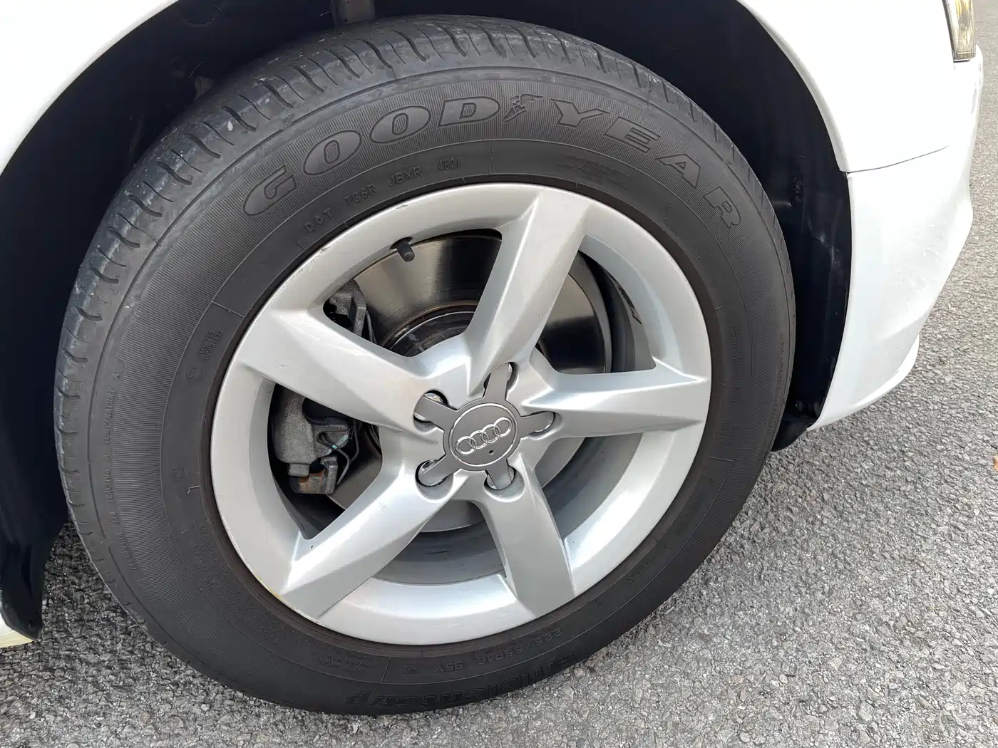 Audi A4L 2013 35 TFSI Automatic Comfort фото 16