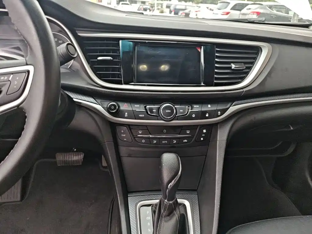 Фото 13 - Buick Excelle