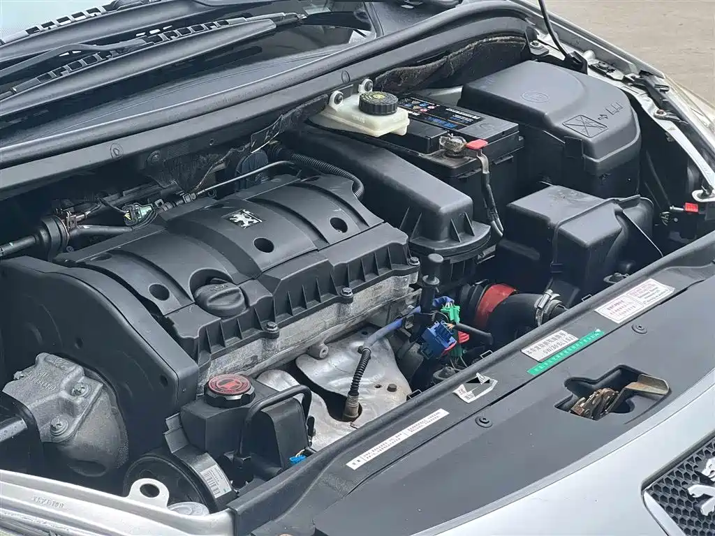 Peugeot 307 2009 2009 Model Sedan 1.6L Manual Aile Edition