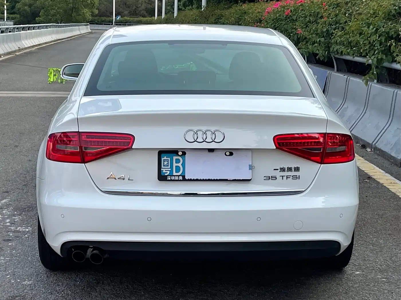 Audi A4L 2013 35 TFSI Automatic Comfort фото 14