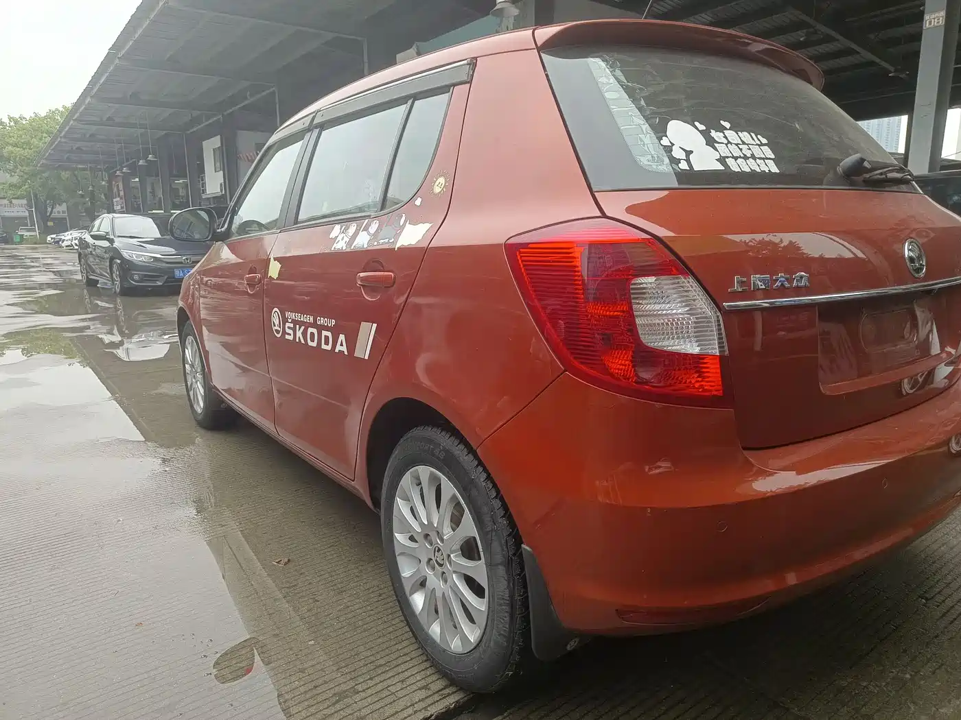 Škoda Fabia 2014 1.6L Automatic Crystal Enjoy Edition фото 11