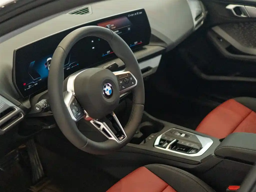 BMW 2 Series 2025 225L M Sport Package фото 14