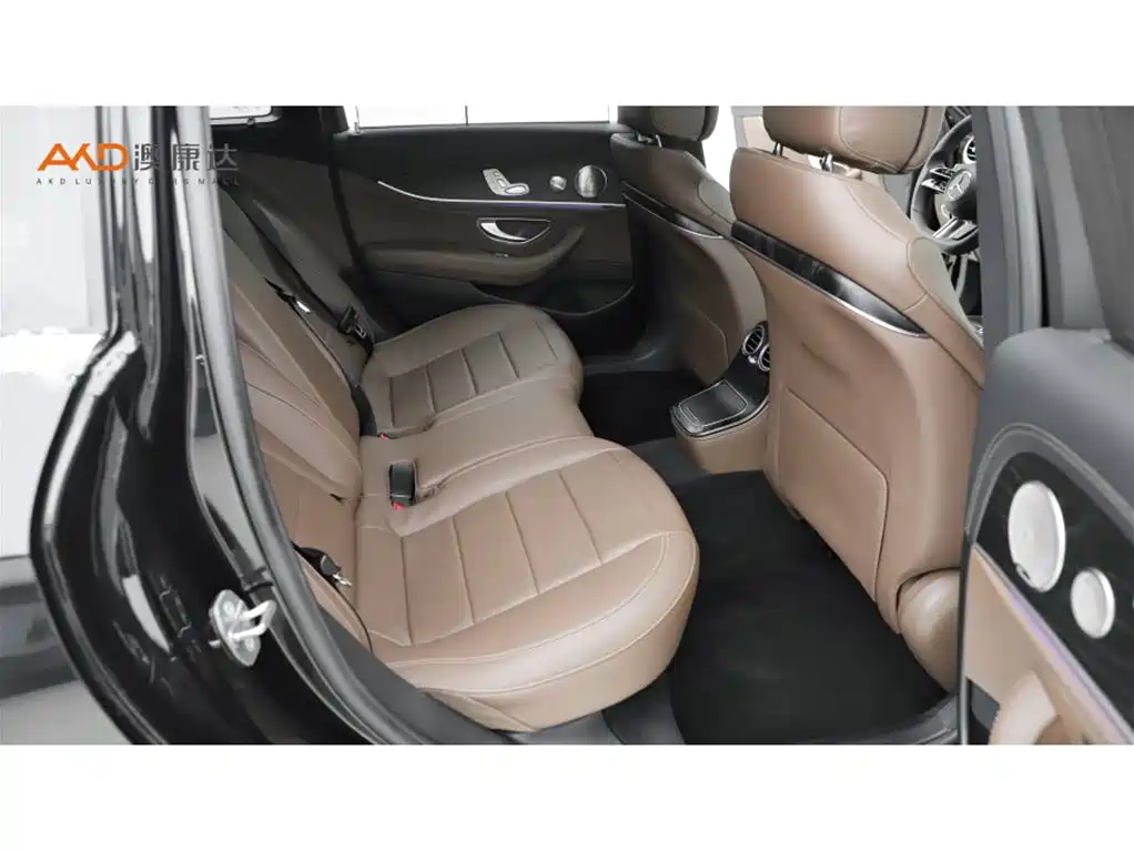 Mercedes-Benz E-Class 2022 E 300 L Sport Luxury фото 8