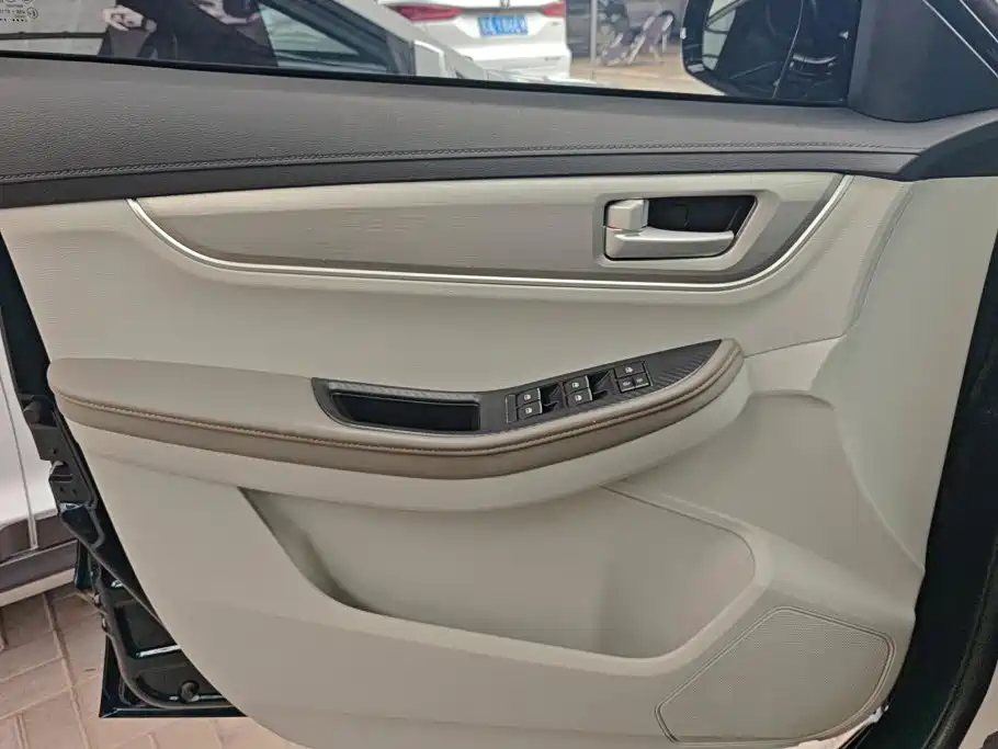 Dongfeng Fengxing Fengxing T5 2023 2022 Mach Edition 1.5T DCT Turbo 5-Seater
