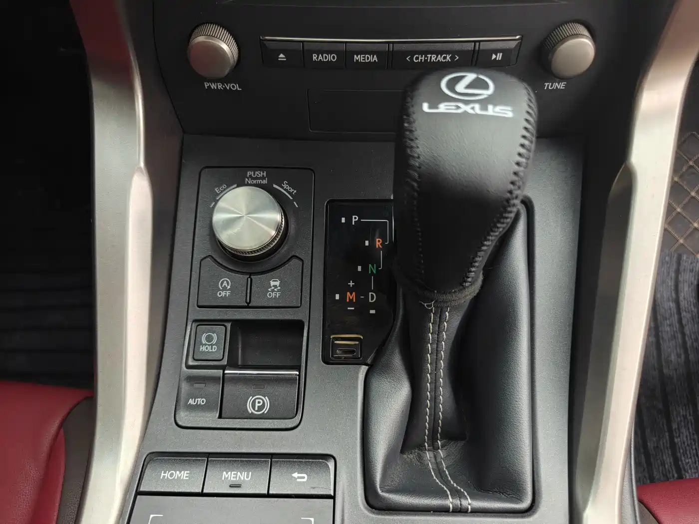 Lexus NX 2018 Model 300 AWD Fengshang Edition фото 9