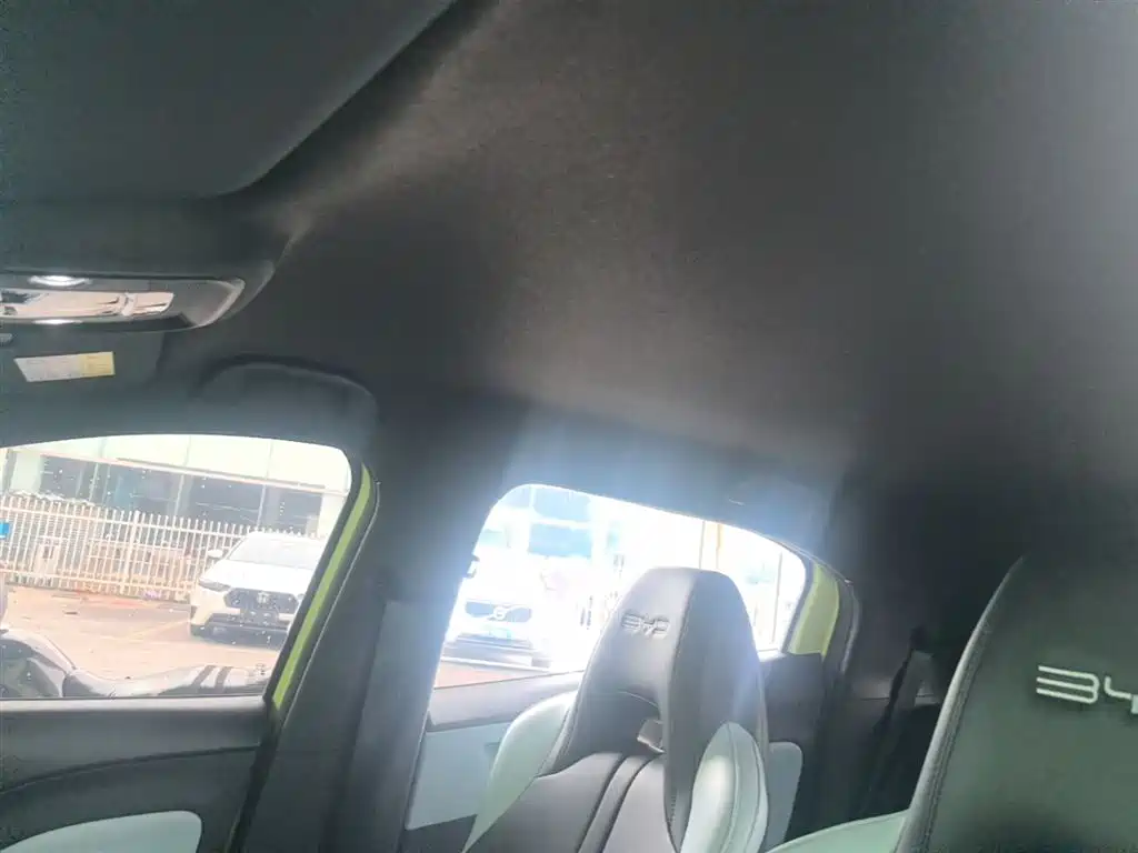 BYD Seagull 2024 Glory Edition 305km Freedom Edition фото 18