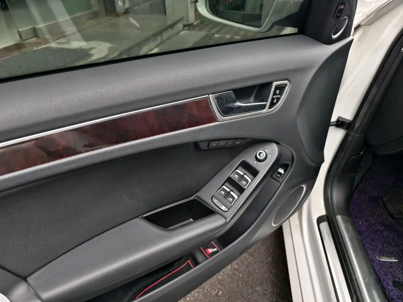 Audi A4L 2013 35 TFSI Automatic Luxury фото 10