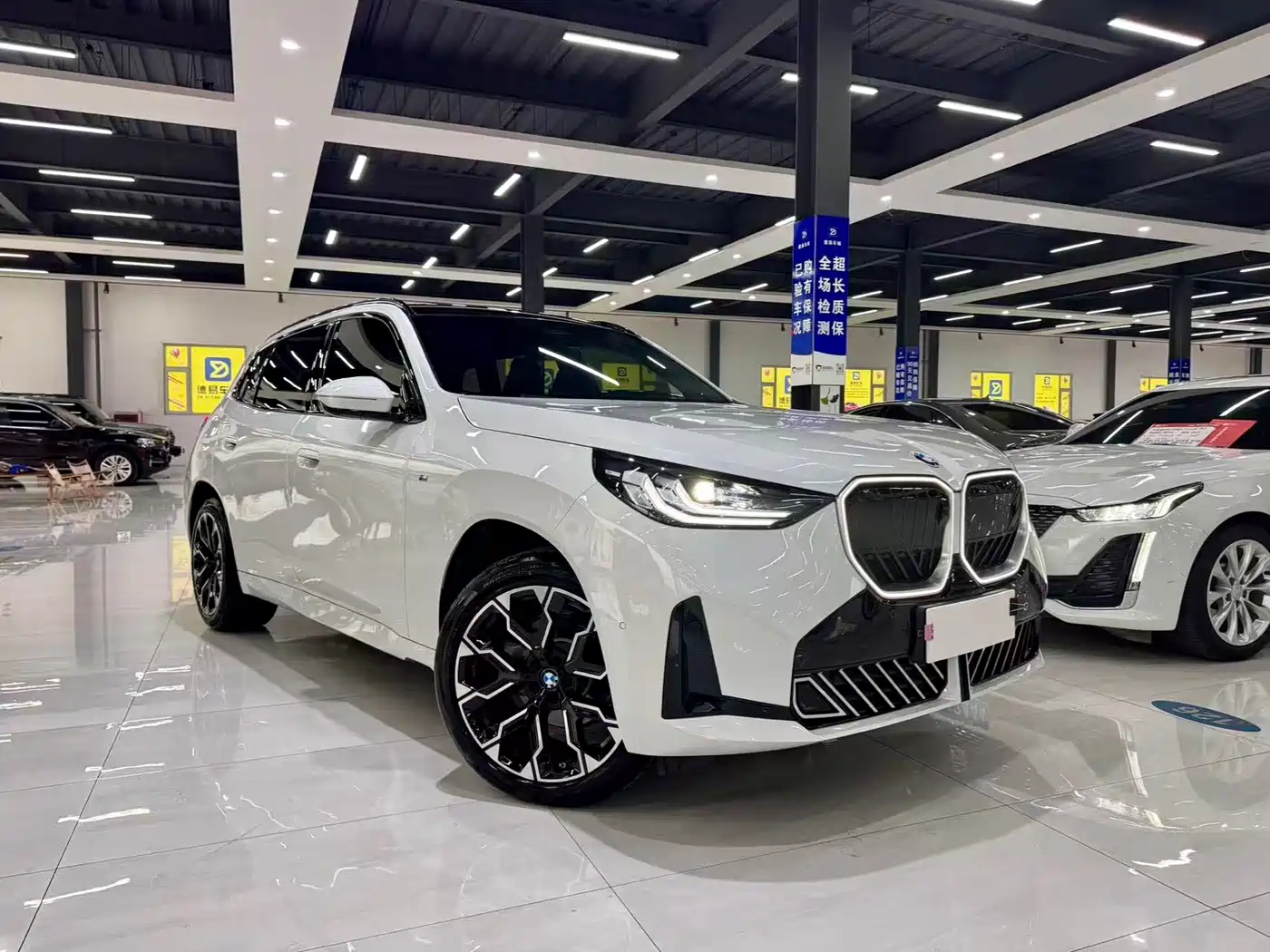 BMW X3 2025 xDrive30L Leading Model M Sport Black Package фото 3