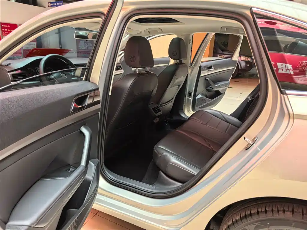 Volkswagen Lavida 2019 1.5L Automatic Comfort Edition China VI фото 7