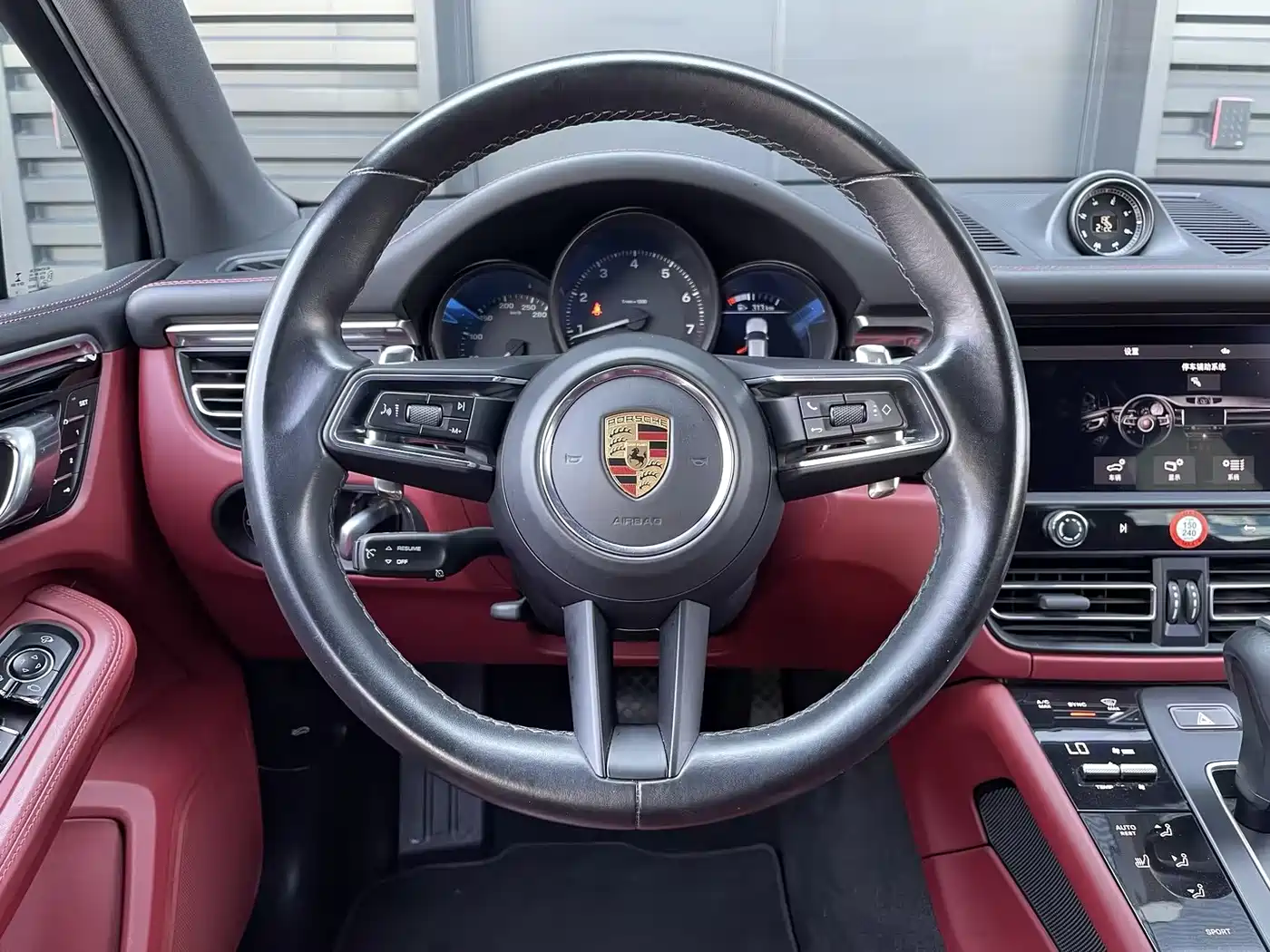 Porsche Macan 2022 Macan 2.0T фото 9
