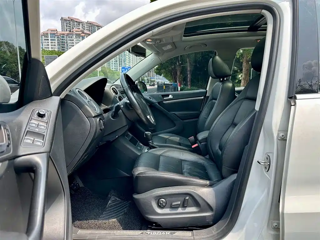 Volkswagen Tiguan 2015 1.8TSI Automatic 2WD Highline фото 8