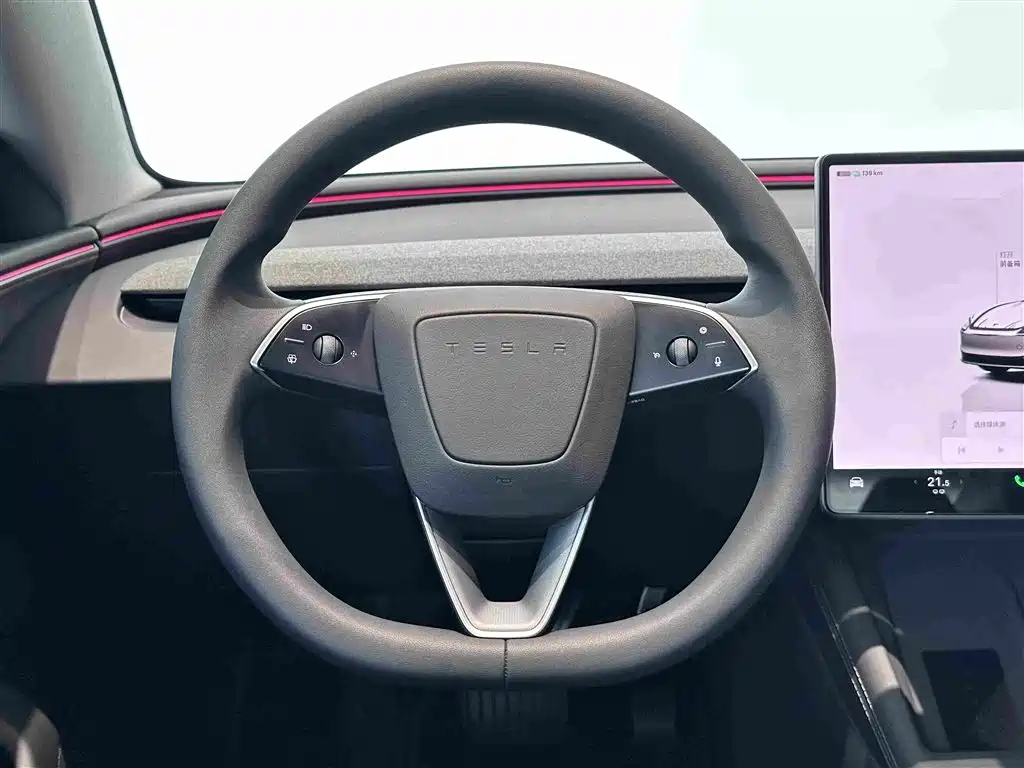 Tesla Model 3 2026 2025 Model Year Facelift Long Range All-Wheel Drive