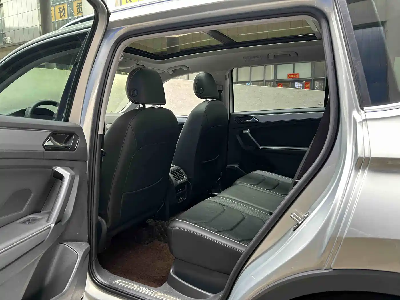 Volkswagen Tiguan L 2017 330TSI Automatic 2WD Flagship Edition фото 4