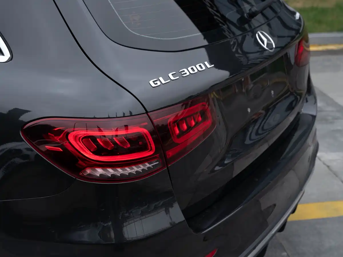 Mercedes-Benz GLC 2021 GLC 300 L 4MATIC Sporty фото 2