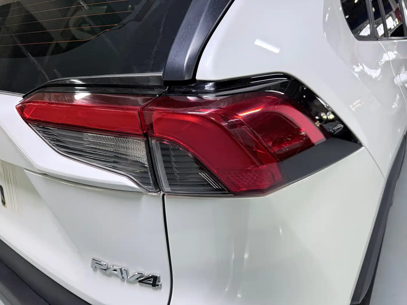 Toyota RAV4 Rongfang 2023 2.0L CVT 2WD Urban Edition фото 18