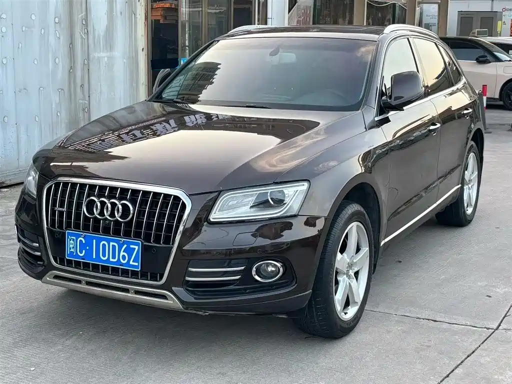 Audi Q5 2016 40 TFSI Comfort Model