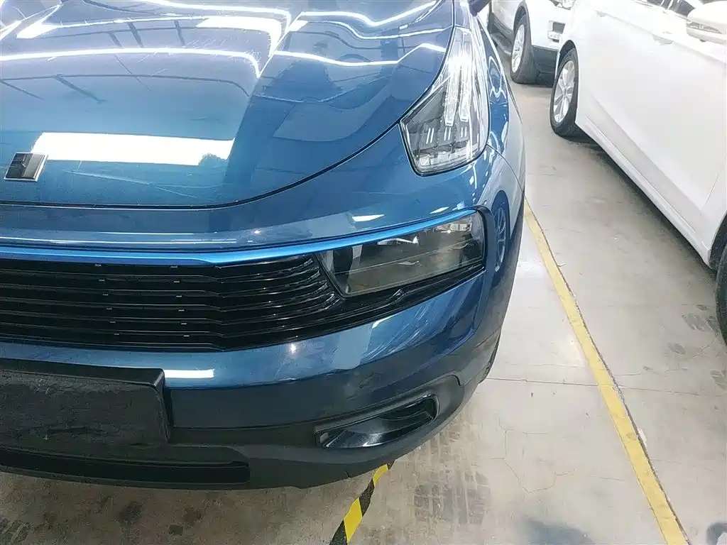 Lynk & Co 01 2017 2.0T 2WD Pro Shine Edition фото 24
