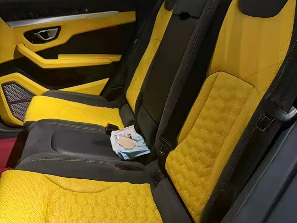 Фото 4 - Lamborghini Urus