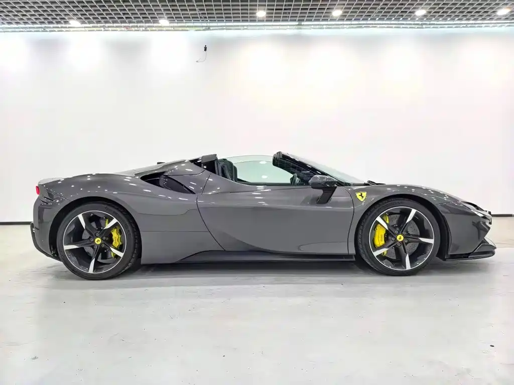 Ferrari SF90 2023 2021 3.9T V8 Spider