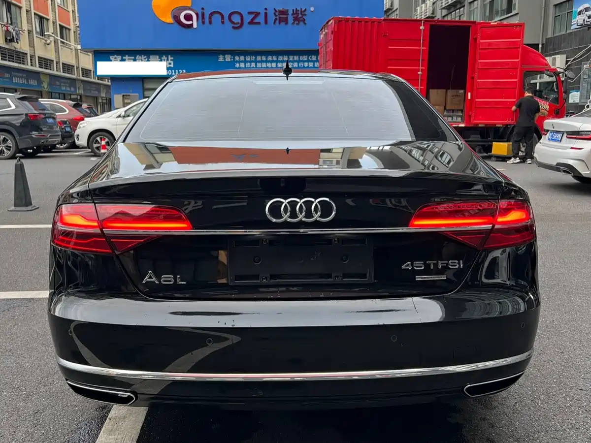 Audi A8 2014 A8L 45 TFSI quattro Comfort фото 18